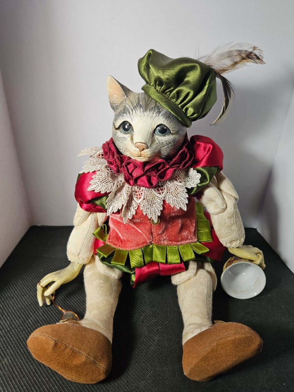 Katherine’s Collection Wayne Kleski “Bubbles” Musical Cat Doll